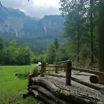 Skalca Počitniška hiša *